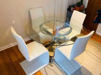 Large Glass Table with Chairs ***READ DESCRIPTION***