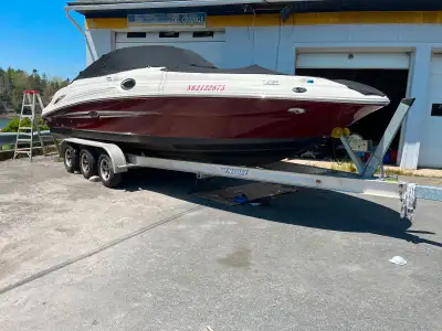 REDUCED from $39995 - Financing available bi weekly payments as low as $184. Amazing shape 27 Ft 200...
