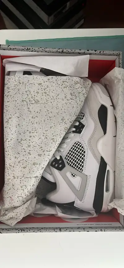 Jordan 4 military black size 4.5y/6w, 6.5y/8w, View more