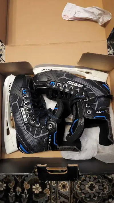 Hockey skates size 6, View more