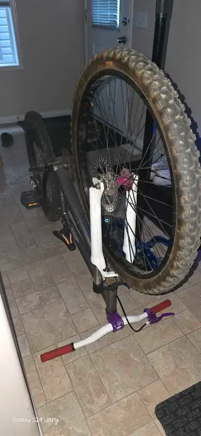 Selling my mountain bike had her for 2 years bought used off facebook from a guy who built it off a...