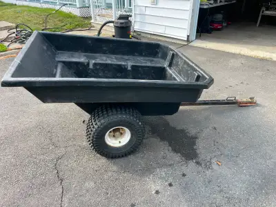 This item is being offered for sale as part of an Estate Sale. ﻿This ATV Trailer is excellent value...