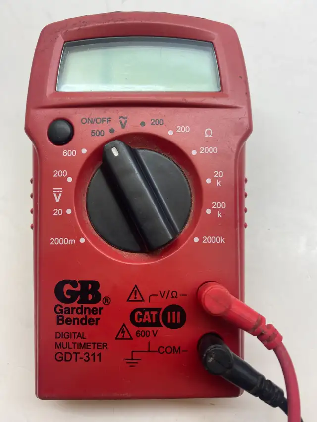 Gardner Bender GDT-311 Digital Multimeter in Hand Tools in Windsor Region - Image 3