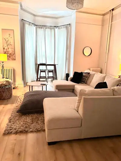 Gorgeous one bedroom Apt on Prime Princess St in Uptown St John