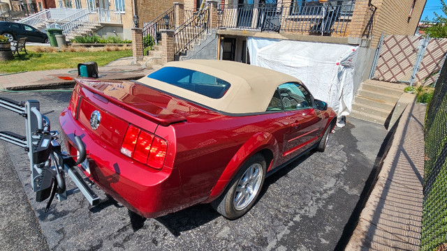 Mustang 2007 V6 convertible  84636km dans Autos et camions  à Ville de Montréal - Image 3