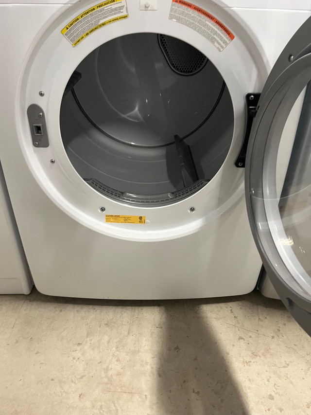 Samsung front load electric dryer  in Washers & Dryers in Stratford - Image 4