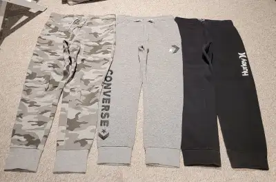 3 Pantalon Converse,Hurley,Gap (taille 8/10), View more