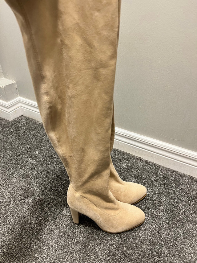 Cream Color Knee high boots size 7 in Women's - Shoes in Oshawa / Durham Region - Image 3