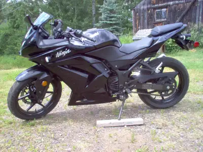 Just passed recent safety. Was going to keep it but too many bikes already. Has a few scratches but...