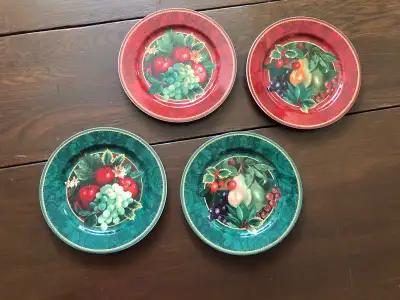 Christmas Fruit Dinner Plates Holiday Abundance Hallmark Red Gre, View more