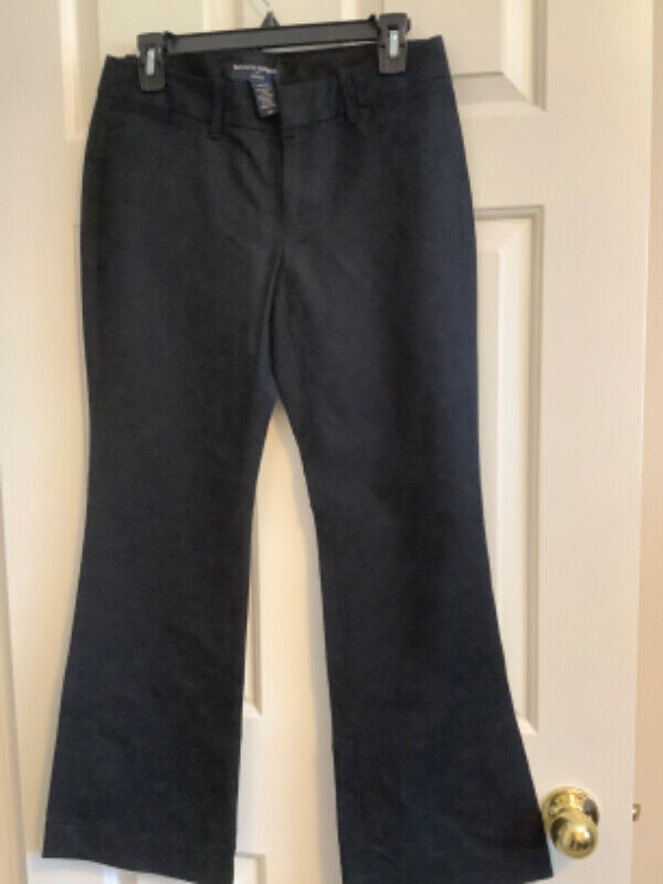LADIES DRESS PANTS SIZE 4-6 in Women's - Bottoms in Edmonton - Image 2