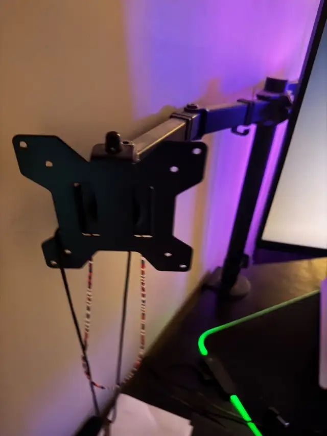 Double monitor mount62863263440003122
