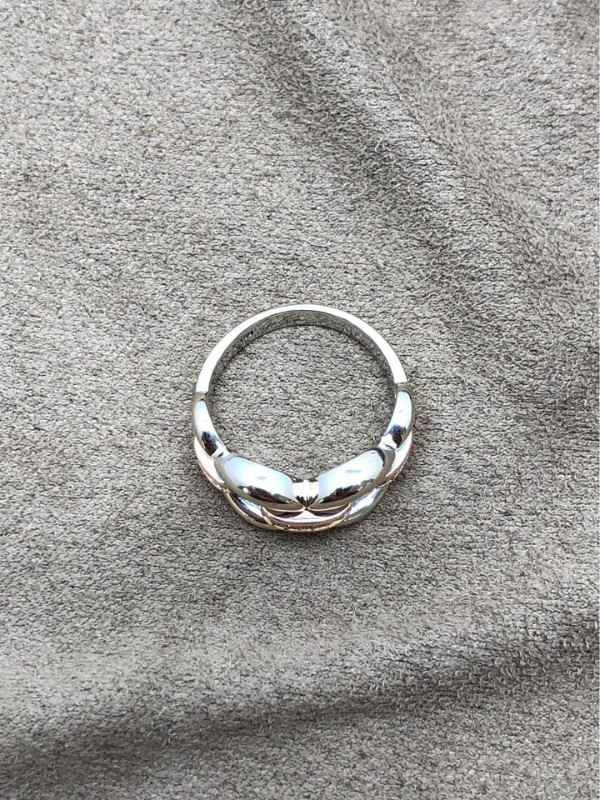 Bague Dames en or 18k avec 17 diamants véritables 7.29 grammes dans Bijoux et montres  à Ville de Montréal - Image 3