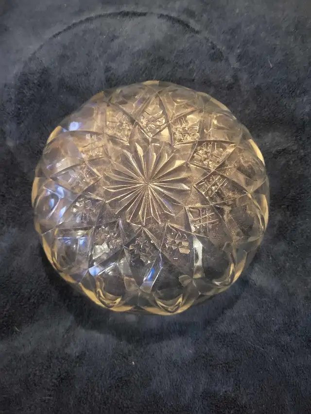 Glass Bowl in Kitchen & Dining Wares in Ottawa - Image 3