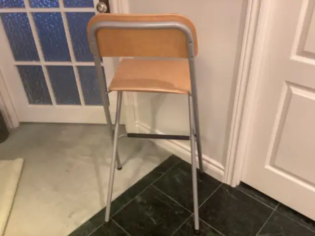 BAR  CHAIR  WITH  COMFORT in Chairs & Recliners in City of Toronto - Image 4