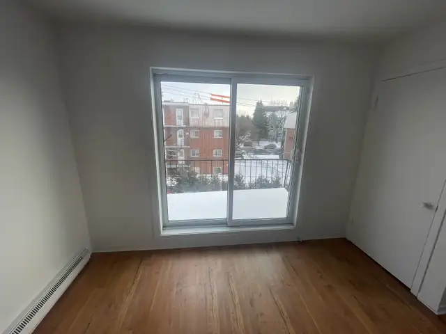 4,5 a louer a Longueuil in Long Term Rentals in Longueuil / South Shore - Image 5