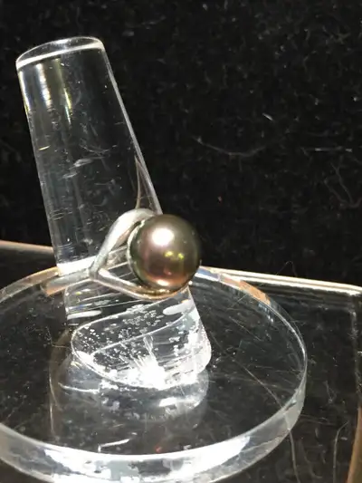 Old Sterling Silver Perla Ring Size 7, View more