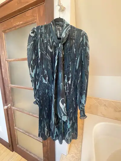 Banana Republic dress robe, View more