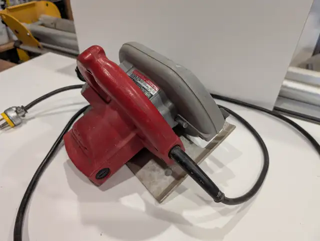 7-1/4" Circular Saw MILWAUKEE63235120384769121