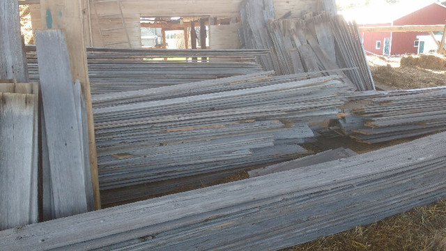 Reclaimed barn board for sale. in Other in Mississauga / Peel Region - Image 2