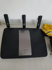 Linksys EA6900  Dual-Band Smart Wi-Fi Router AC1900