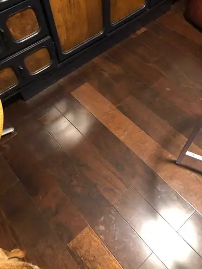 Approx 500 sqft Click engineered hardwood - 1/2x5", View more