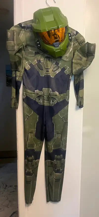 Kids Halo costume 9-10, mask and gloves included Great condition, View more