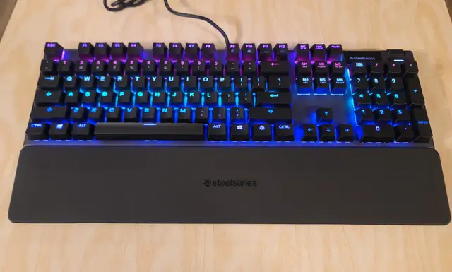 SteelSeries Apex 5 Backlit Hybrid Mechanical Gaming Keyboard in Mice, Keyboards & Webcams in Mississauga / Peel Region - Image 7