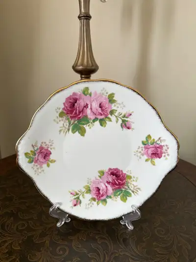 Royal Albert Serena-Cake plate, View more