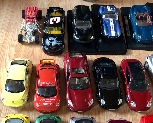 1:18 Die Cast Cars Huge SelectionMany are hard to findStarts $15 in Arts & Collectibles in Oakville / Halton Region - Image 2