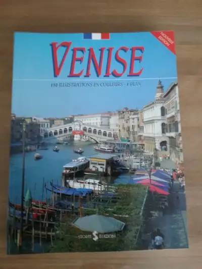Livre sur Venise [Illustrations _ 1 plan] + 2 impressions, View more