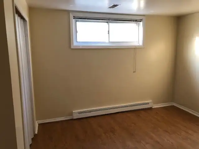 Basement Apartment 1 Bedroom 1 Bathroom