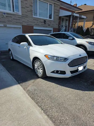 Selling my 2016 Ford Fusion Titanium fully loaded Runs and drives great. Recently serviced. Brand ne...