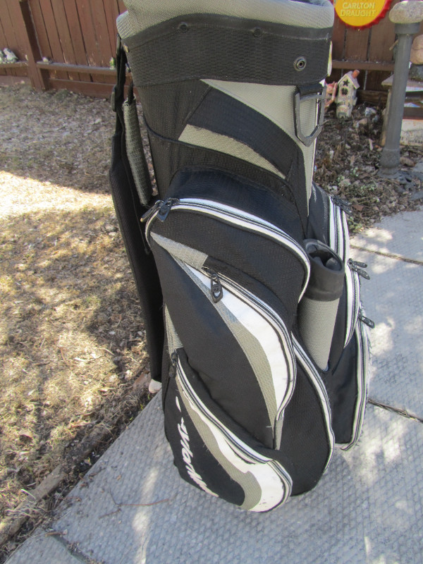 TaylorMade 14 Divider Cart Bag in Golf in Winnipeg - Image 4