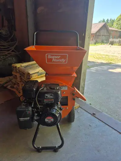 WOODCHIPPER FOR SALE!, View more
