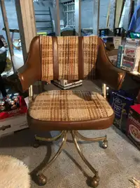 Kitchen Table With 2 Chairs For Sale
