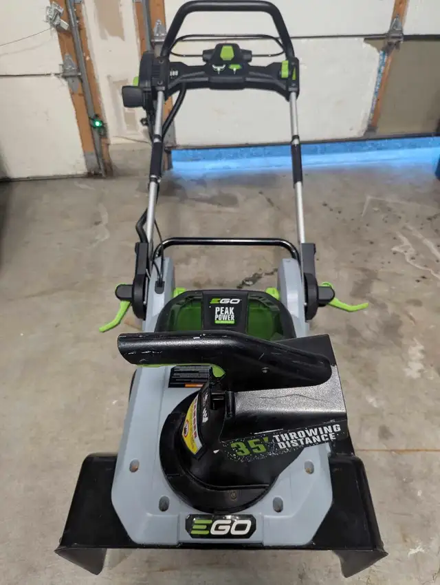 ego snowblower 35" (tool only) in Snowblowers in Oshawa / Durham Region - Image 2