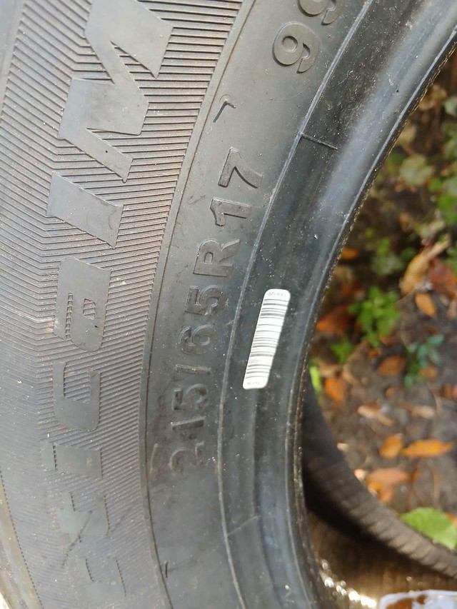 Car Tire 17 inch in Tires & Rims in City of Toronto