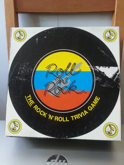 1984 .. ROCK 'N' ROLL INC. UNIVERSAL DISTRIBUTORS .. GAME IS IN EXCELLENT CONDITION & COMPLETE .. BO...