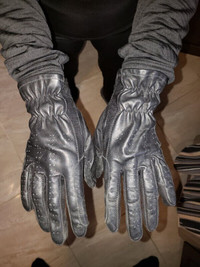 Black leather gloves, S/M size 8.5"L x 4"W, like new