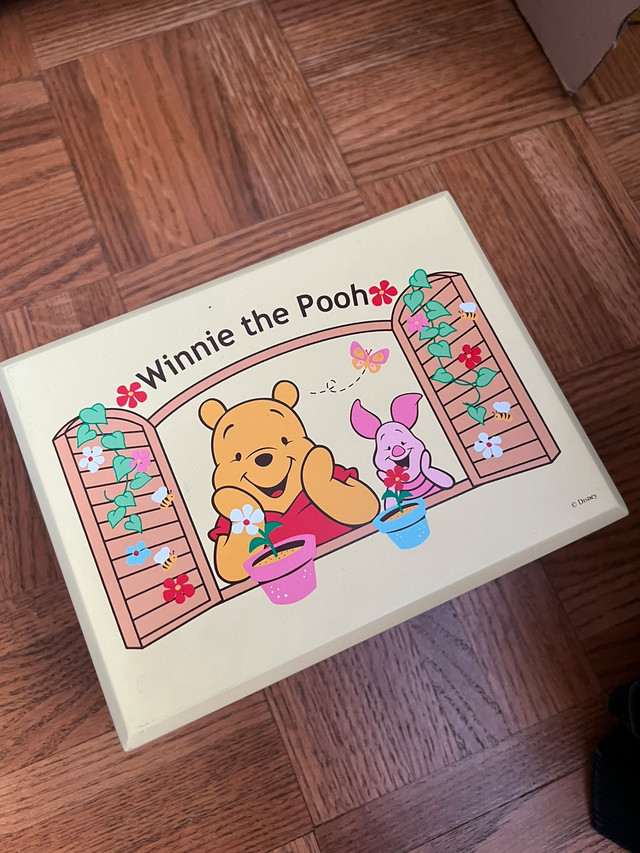 Winnie the Pooh jewelry music box  in Arts & Collectibles in Mississauga / Peel Region