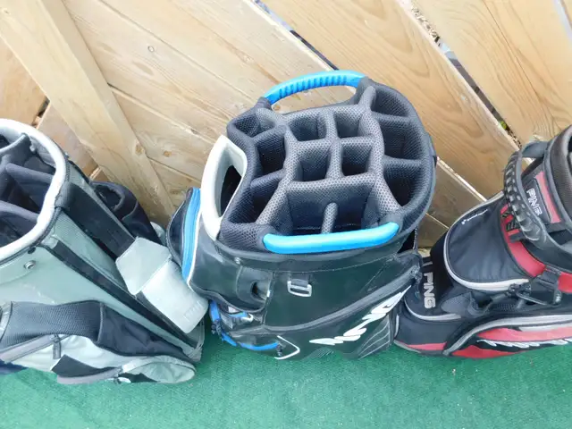 4 x PING CART GOLF BAGS FOR SALE in Golf in Chatham-Kent - Image 5