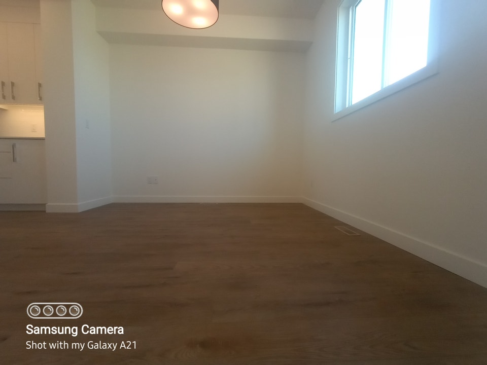 NEW LOWER PRICE!  EXPANSIVE 3+BD 2 CAR GARAGE AVAIL IMMEDIATELY! 3