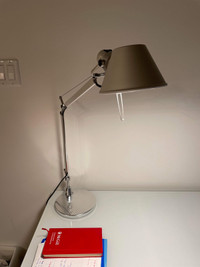 Lampe bureau Artemide Tolomeo mini