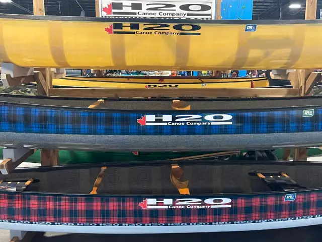 Kevlar / Carbon Canoes in Other in Moncton - Image 4