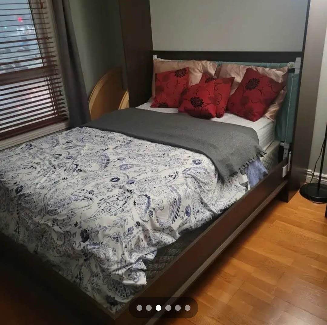 ​Chambre Métro Montmorency Laval Room | Tout inclus/All inc. — photo 2