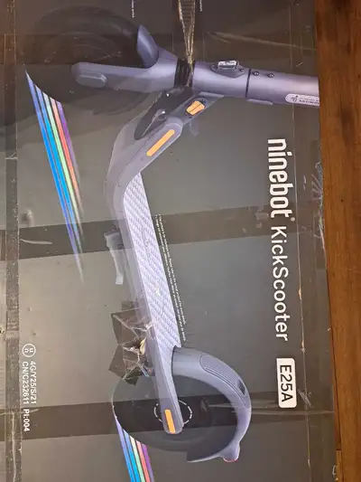Ninebot kickscooter E25A. Barely used. Very good condition.