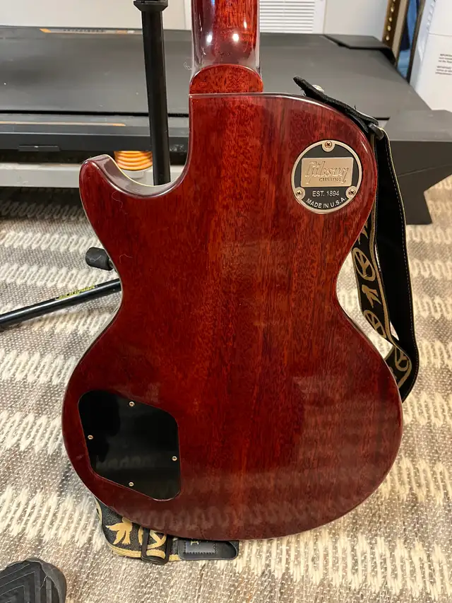 Gibson Les Paul 1958 reissue in Guitars in Peterborough - Image 3