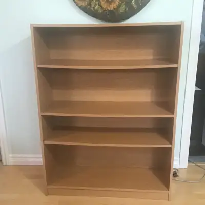 Bibliothèque à 4 tablettes, grandeur : 48’’ X 36’’ X 12’’ couleur beige-caramel