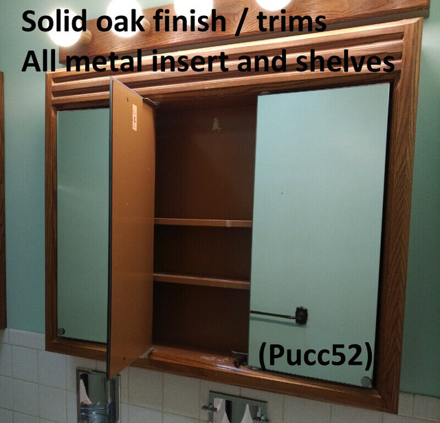Mirrored Medicine Cabinet - 3-Doors, Oak, Matching Vanity Light dans Articles pour la salle de bains  à Région de Markham/York - Image 2